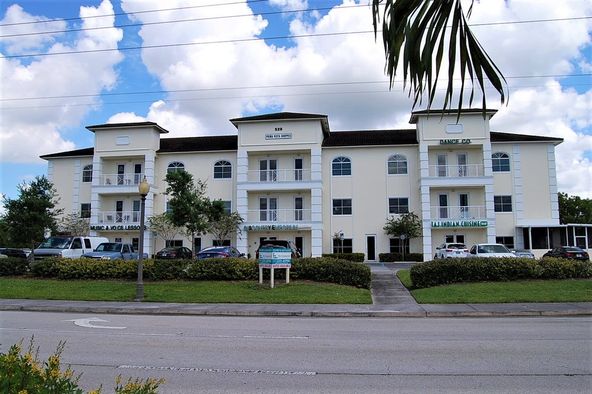 Prima Vista Shoppes: 529 NW Prima Vista Boulevard, Port Saint Lucie, FL 34983